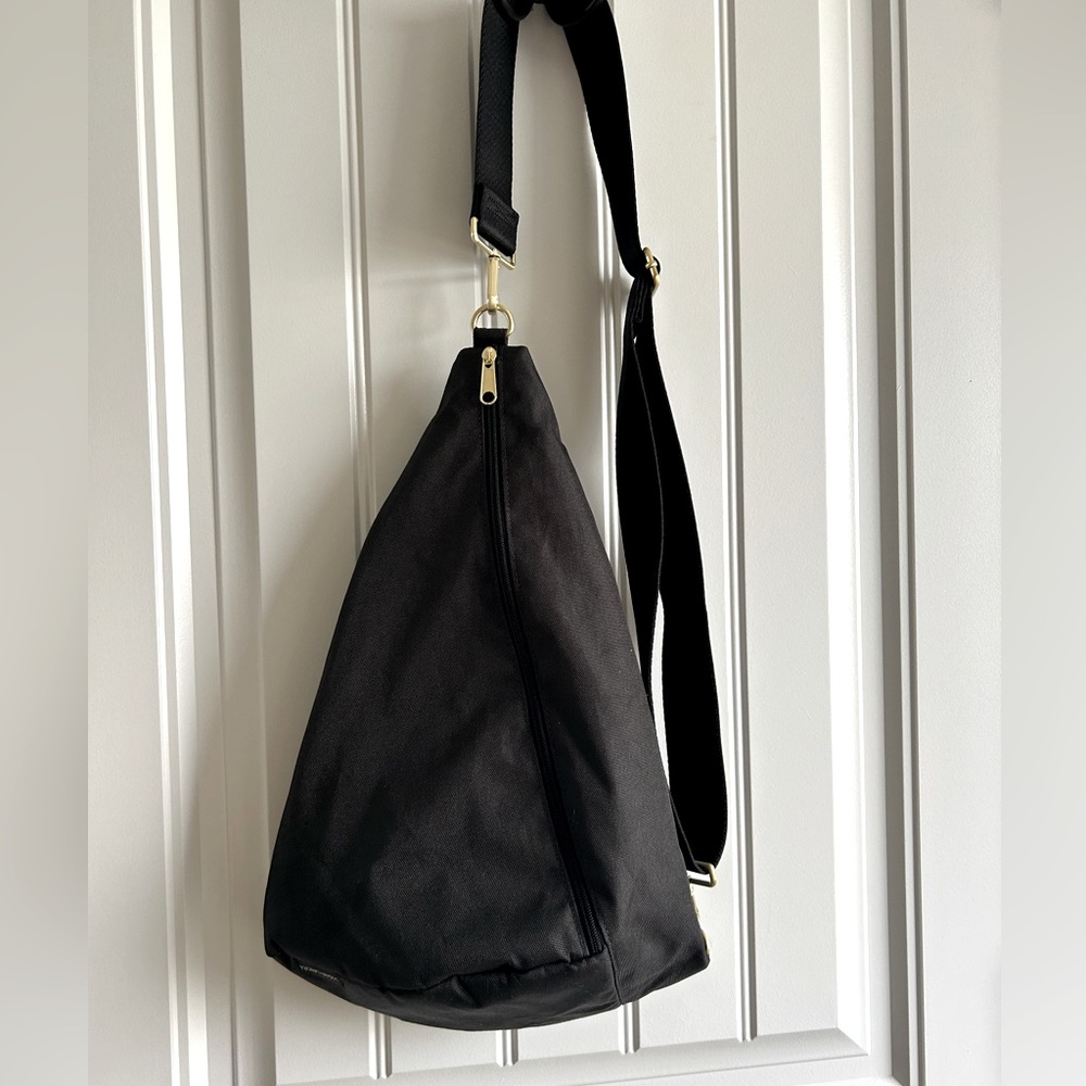 Logan and Lenora standard Sling- Black